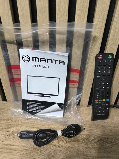 22 Cali Telewizor 230V /12V LED DVB-T2 Hevc + Upominek + Hdm