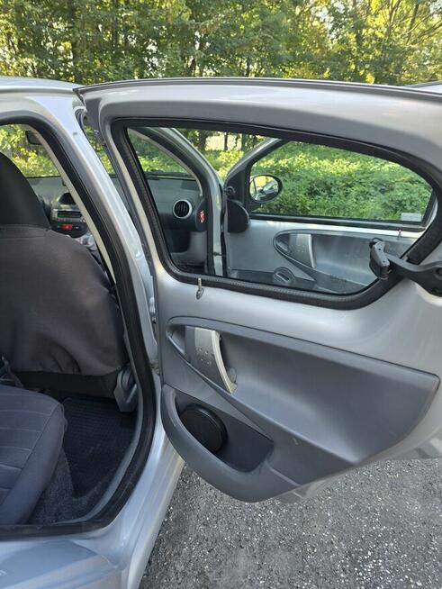 Sprzedam Toyotę Aygo w dobrym stanie.