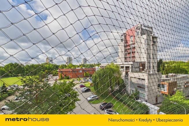 3 pokoje - 50,5 m2-świetna lokalizacja-ul. Darwina
