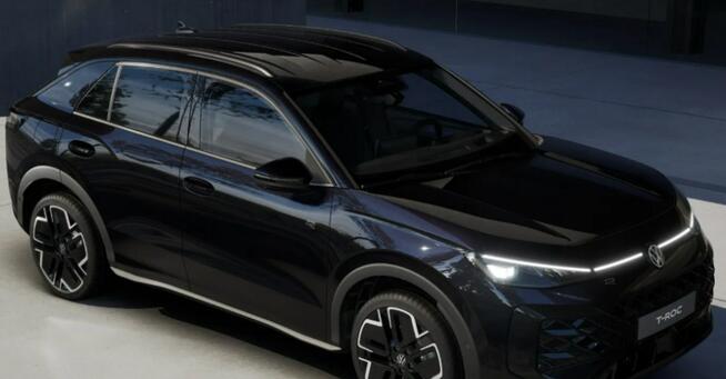 Volkswagen T-Roc R-Line 1.5 eTSI 150KM automat DSG Reflektory IQ. Light Led Matrix Tech