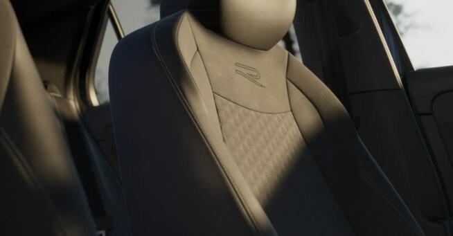 Volkswagen T-Roc R-Line 1.5 eTSI 150KM automat DSG Reflektory IQ. Light Led Matrix Tech