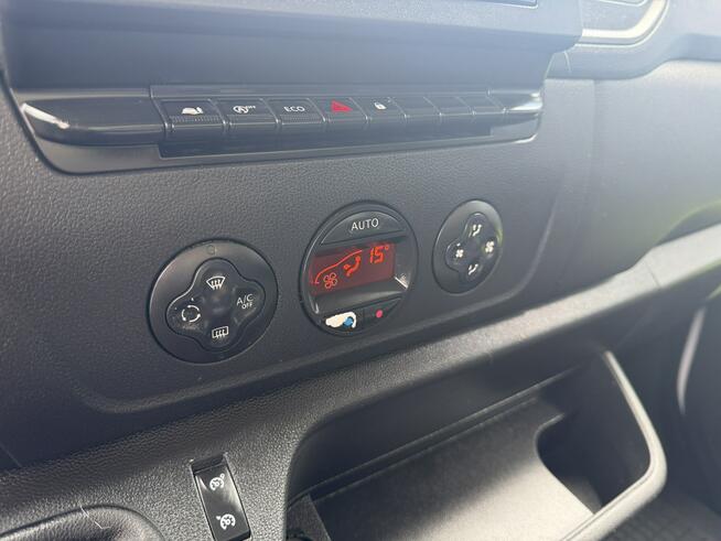 Renault Master max Kontener 3os. 2023 rok lift paka 4,50m!!