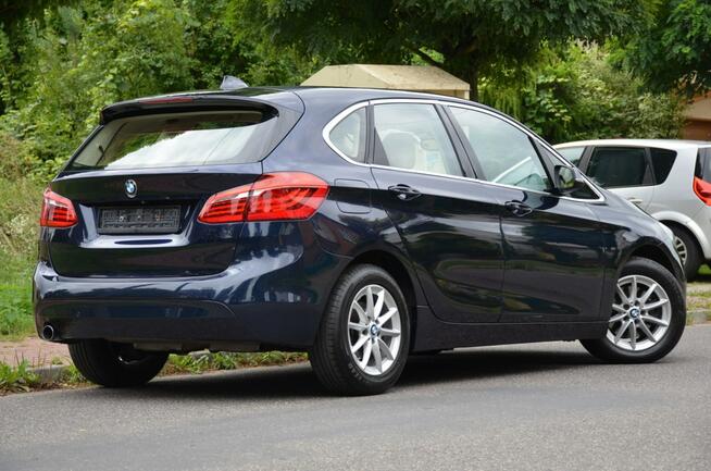 BMW 218 SUPER STAN 1.5i 136KM Serwis Ledy Beżowa skóra Pamięci Navi Kamera