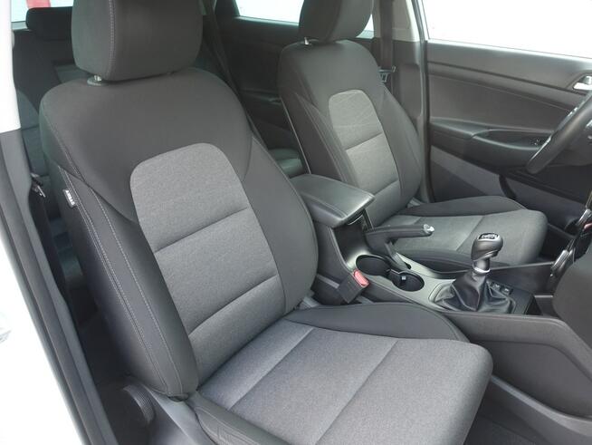 Hyundai Tucson 1,6i Navi Alu Klimatronik Ledy Kam.Cof. 1.Właściciel VIP Gwarancja