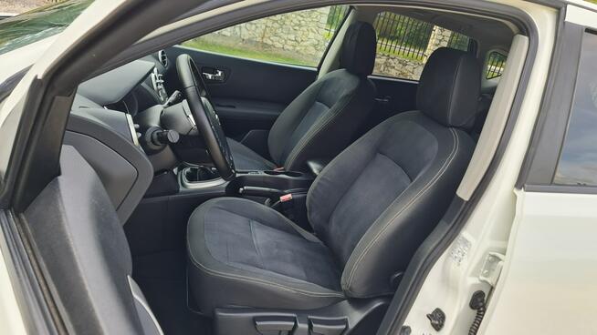 Nissan Qashqai 1.6 # iWay # NAVI # Climatronic # Panorama # Kamera # Super Stan !