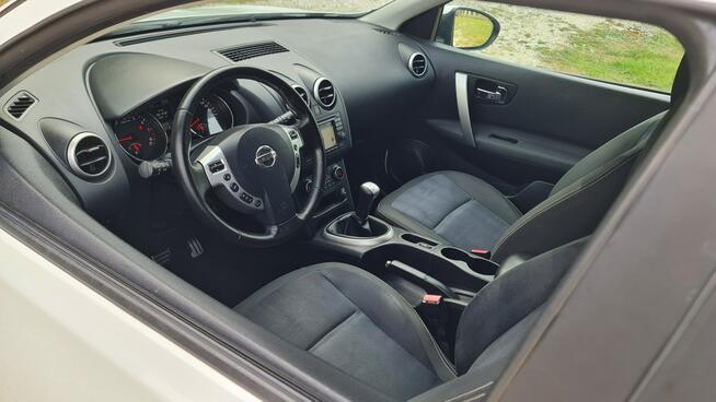 Nissan Qashqai 1.6 # iWay # NAVI # Climatronic # Panorama # Kamera # Super Stan !