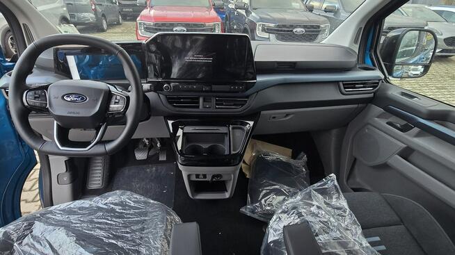 Ford Tourneo Custom 4X4 Active Webasto Martwe Pole Kamera 360 Matrix LED Hak od ręki