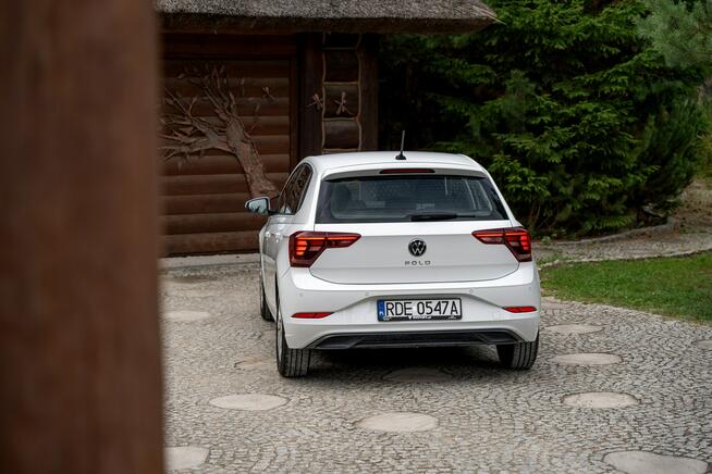 Volkswagen Polo Facelifting / 1.0 MPI 80KM / Digital Cockpit / LED / Niski przebieg FV