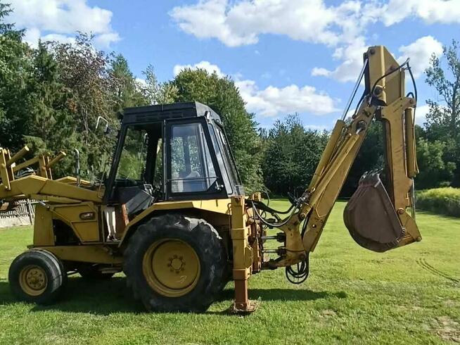 Koparko-ładowarka kołowa CASE 580F