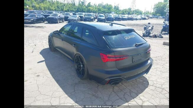 AUDI RS6 / 4.0 V8 / niski przebieg