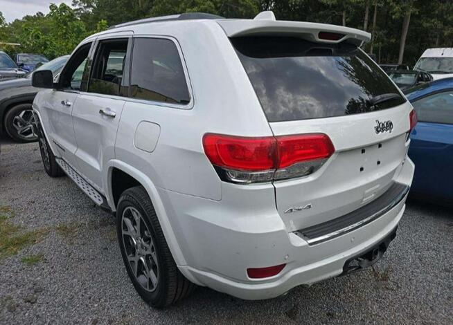 Jeep Grand Cherokee OVERLAND / AWD / 3.6 V6