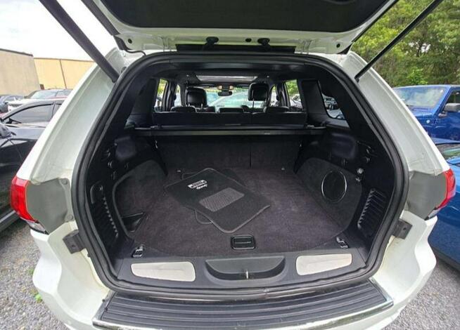 Jeep Grand Cherokee OVERLAND / AWD / 3.6 V6