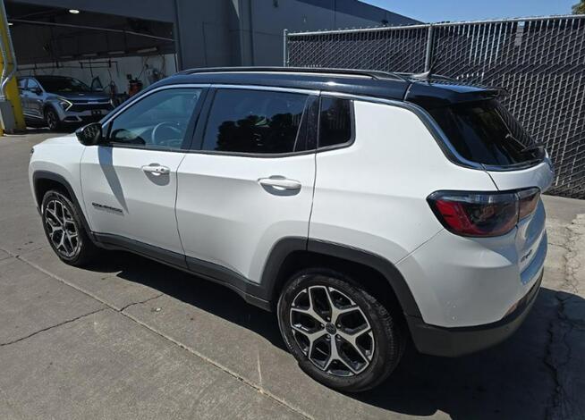 Jeep Compass LIMITED / AWD / niski przebieg