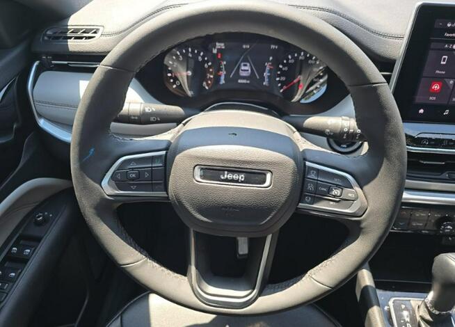 Jeep Compass LIMITED / AWD / niski przebieg