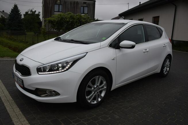 Kia Cee'd 1.4B 2015r Navi Kamera Led 142 Tys Km Sprowadzony
