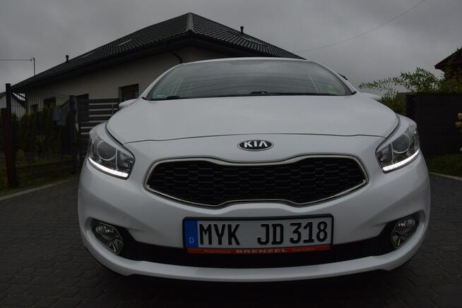 Kia Cee'd 1.4B 2015r Navi Kamera Led 142 Tys Km Sprowadzony