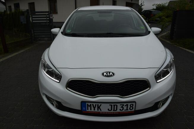 Kia Cee'd 1.4B 2015r Navi Kamera Led 142 Tys Km Sprowadzony