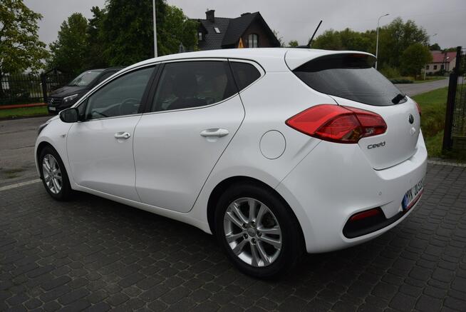 Kia Cee'd 1.4B 2015r Navi Kamera Led 142 Tys Km Sprowadzony