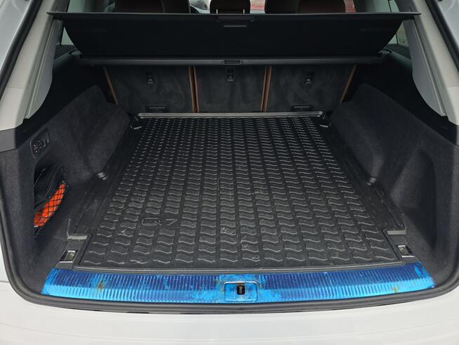Audi Q7 MatrixLED_Hak_B&O_Wentyalcja_ACC_Asystenci_Skóra_21"_CarPlay_Indukcja