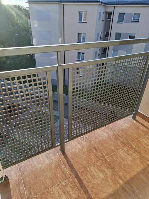 Sprzedam mieszkanie 53m2 + m. garażowe, piwnicę w Siedlcach