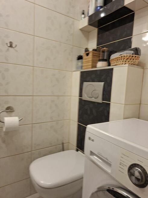Sprzedam mieszkanie 53m2 + m. garażowe, piwnicę w Siedlcach