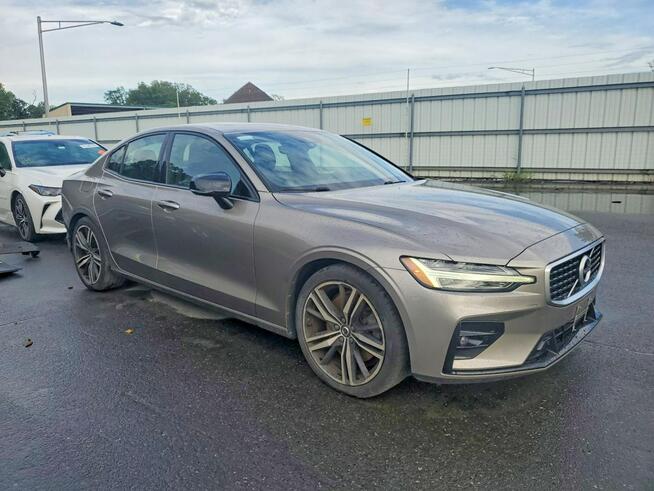 Volvo S60 R-DESIGN / AWD / T6 / niski przebieg