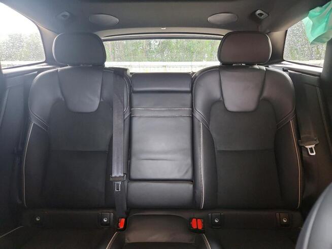 Volvo XC 60 R-DESIGN / AWD / T6 / niski przebieg