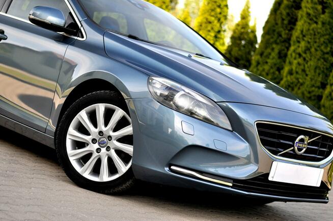 Volvo V40 1,6 Hdi 115KM Panorama Xenon Led Digital Kamera Navi Skóra Full Opcja