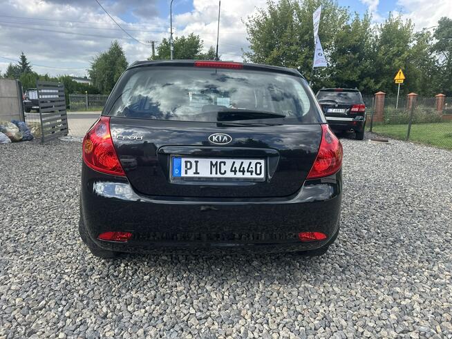Kia Cee'd 1.4 benzyna 5 drzwi sprawna klimatyzacja 2 właściciel import Niemcy