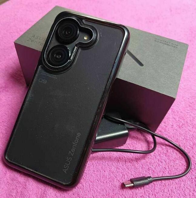 Zenfone 9 8/256 stan BDB.