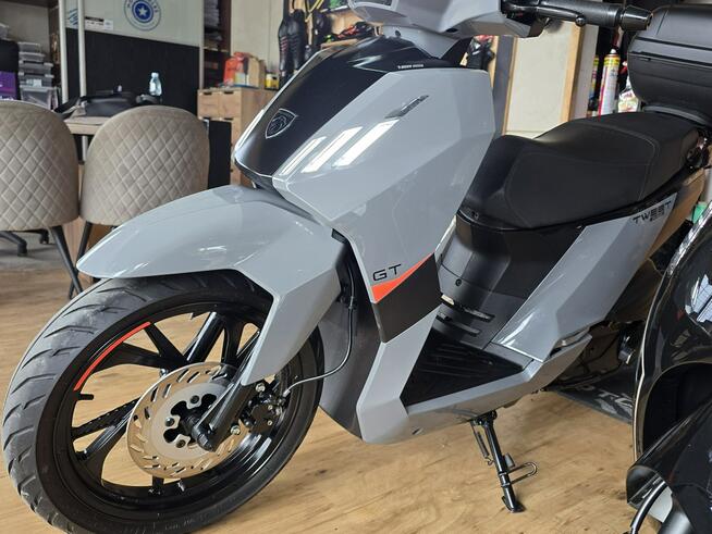 Peugeot Tweet Piękny skuter tweet 125 raty dowóz fv jak nowy..