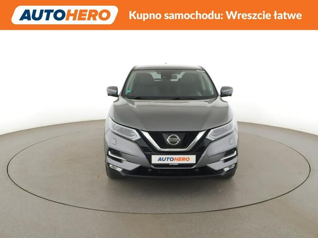 Nissan Qashqai led skora navi kamera auto klima