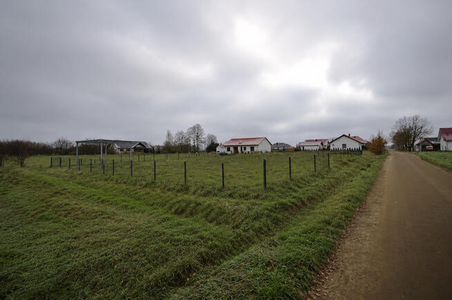 Działka pod budowę – 1158 m²