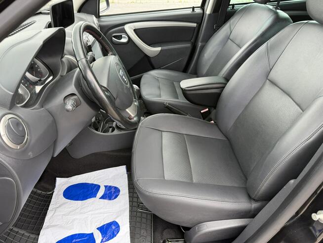Dacia Duster 1.6 / 105KM Klimatyzacja Nawigacja Skóra 128 tys Przebiegu !