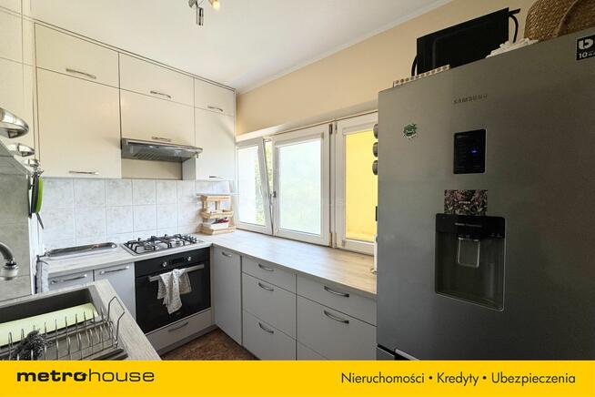 TEOFILÓW-mieszkanie na trzecim piętrze 45 m2