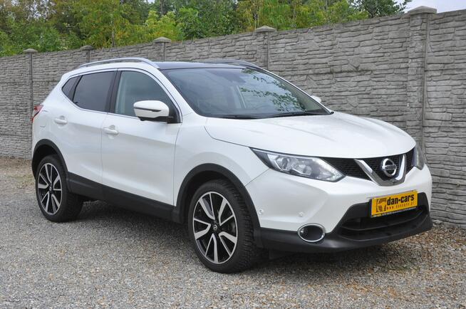 Nissan Qashqai 1.6T 163KM Tekna LED Kamera 360 Navi Panorama Asystenci Czujniki