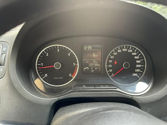 Volkswagen Polo 1,6 TDI, tempomat, CLIMAtronic mrozi, isofix, alufelgi, parktronik