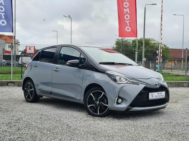 Toyota Yaris HYBRID 47 Tys.Km Navi 2xPDC Kamera Led Klimatronik Wolne Ręce Alu