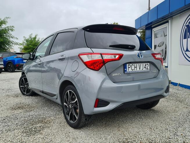Toyota Yaris HYBRID 47 Tys.Km Navi 2xPDC Kamera Led Klimatronik Wolne Ręce Alu