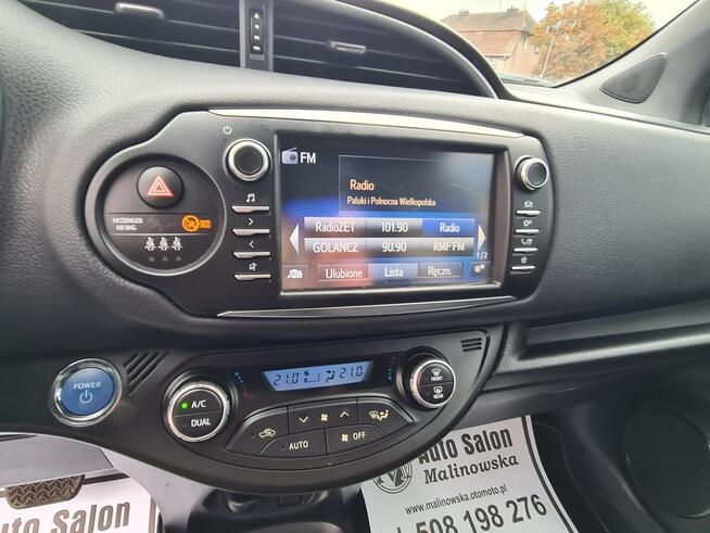 Toyota Yaris HYBRID 47 Tys.Km Navi 2xPDC Kamera Led Klimatronik Wolne Ręce Alu