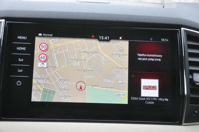 Škoda Karoq 1.5 TSI 150KM Szyberdach Asystenci Skóra Grzane fotele przód tył