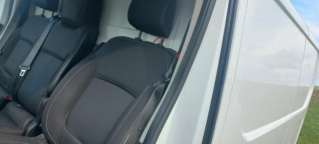 Nissan NV300 Salon PL 35.9 Netto Comfort NAVI Kamera Cofania Klima Tempomat Keyless