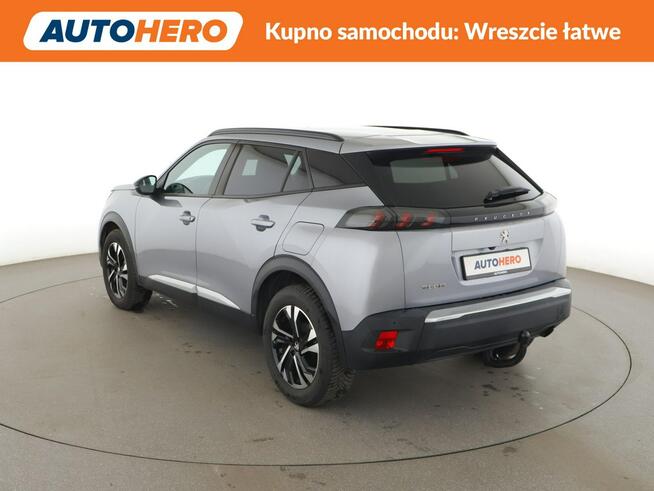 Peugeot 2008 fv23 full led navi pdc manual auto klima