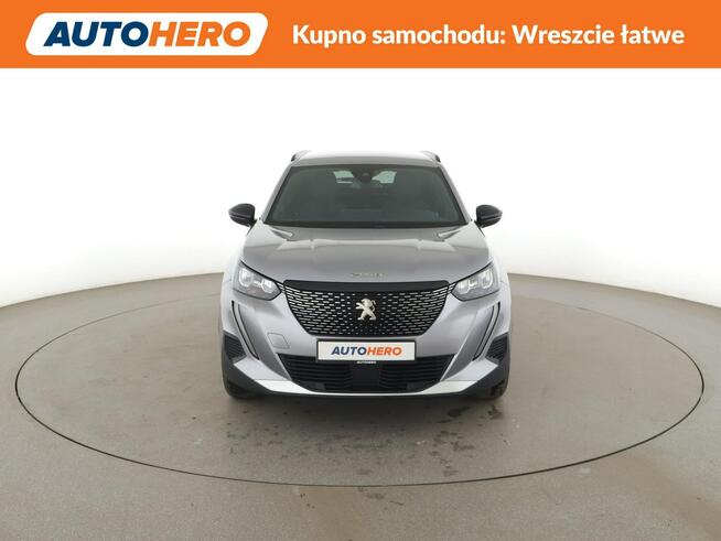 Peugeot 2008 fv23 full led navi pdc manual auto klima