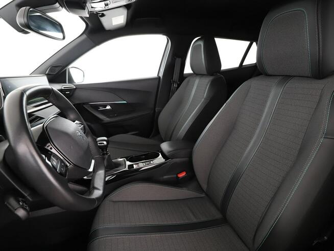 Peugeot 2008 fv23 full led navi pdc manual auto klima