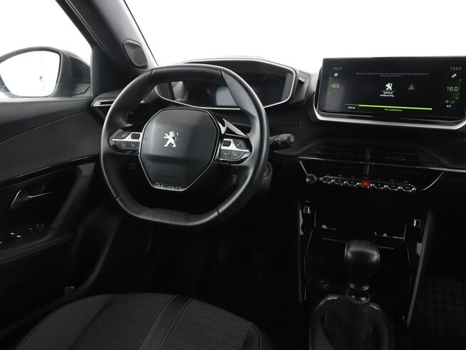 Peugeot 2008 fv23 full led navi pdc manual auto klima