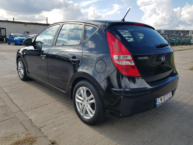 Hyundai i30 1,4 Benzyna Klimatyzacja Zarejestrowany Gwarancja