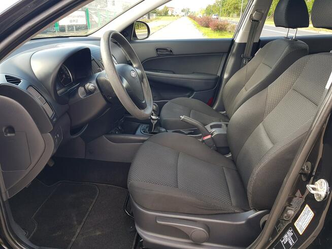 Hyundai i30 1,4 Benzyna Klimatyzacja Zarejestrowany Gwarancja