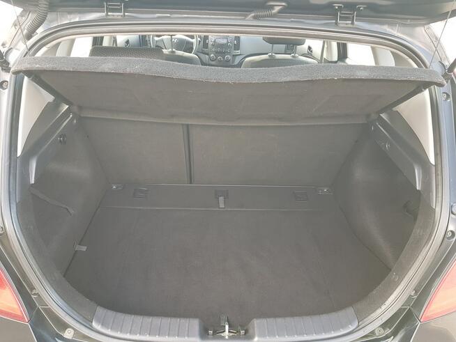 Hyundai i30 1,4 Benzyna Klimatyzacja Zarejestrowany Gwarancja