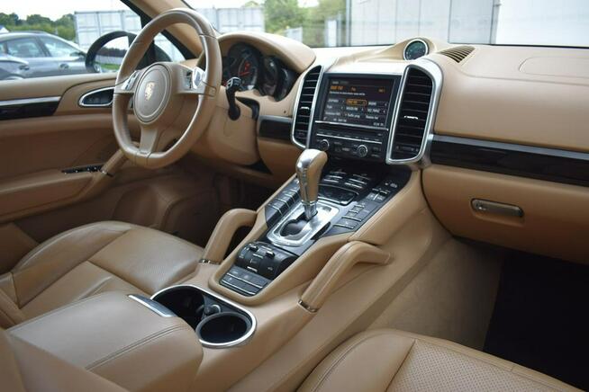 Porsche Cayenne Salon PL Ele. Klapa, Hak, Vat 23%